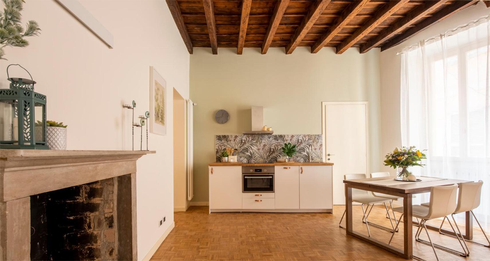 Charming Joivy Flat Next To Duomo Di Комо Екстериор снимка