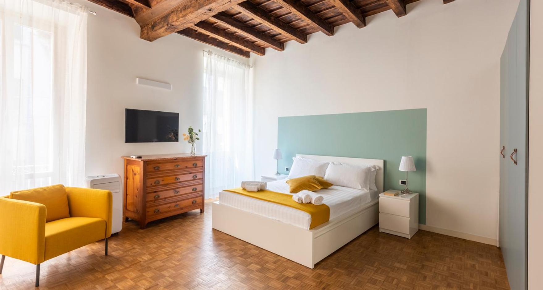Charming Joivy Flat Next To Duomo Di Комо Екстериор снимка